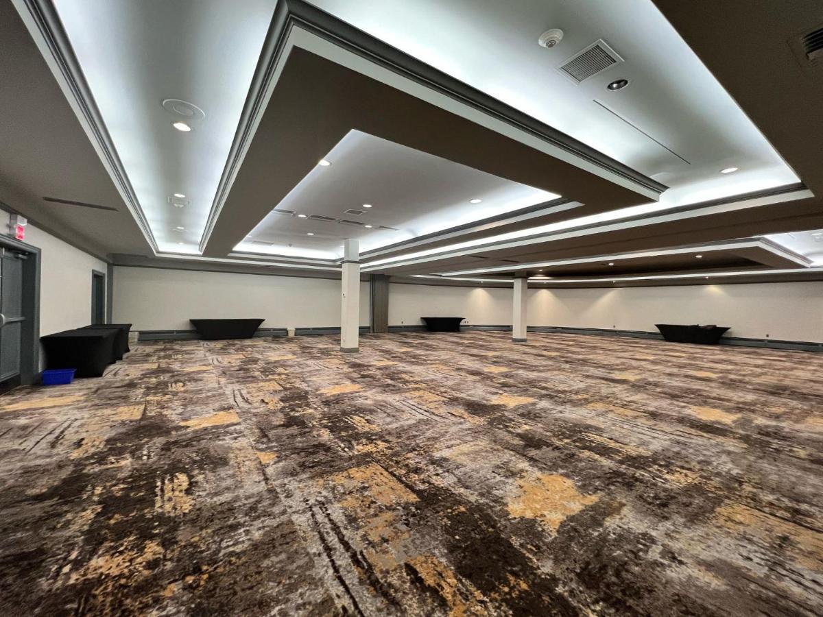 Holiday Inn Toronto Airport East By Ihg Exterior photo