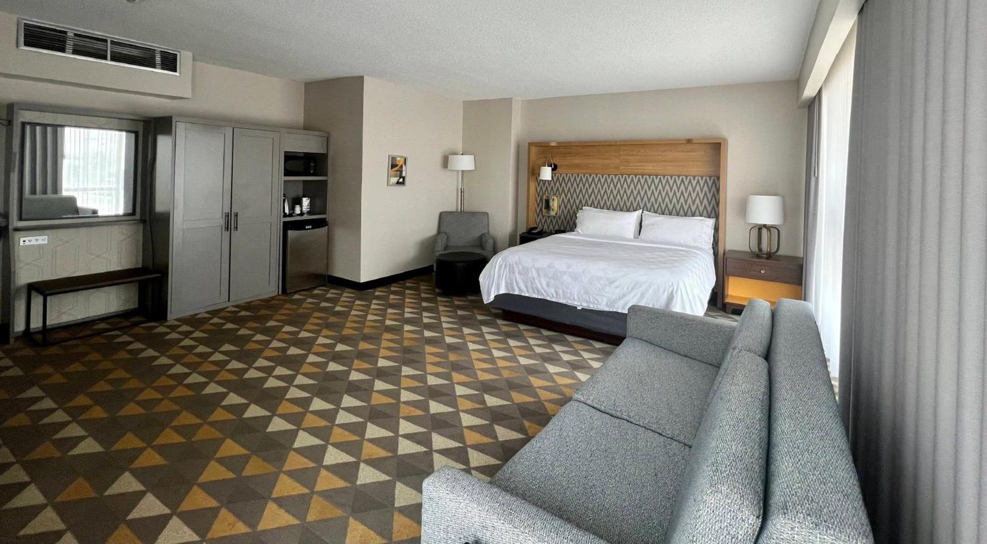 Holiday Inn Toronto Airport East By Ihg Exterior photo